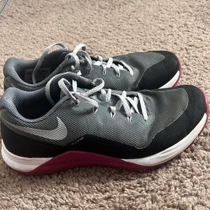 Nike training Flywire shoes